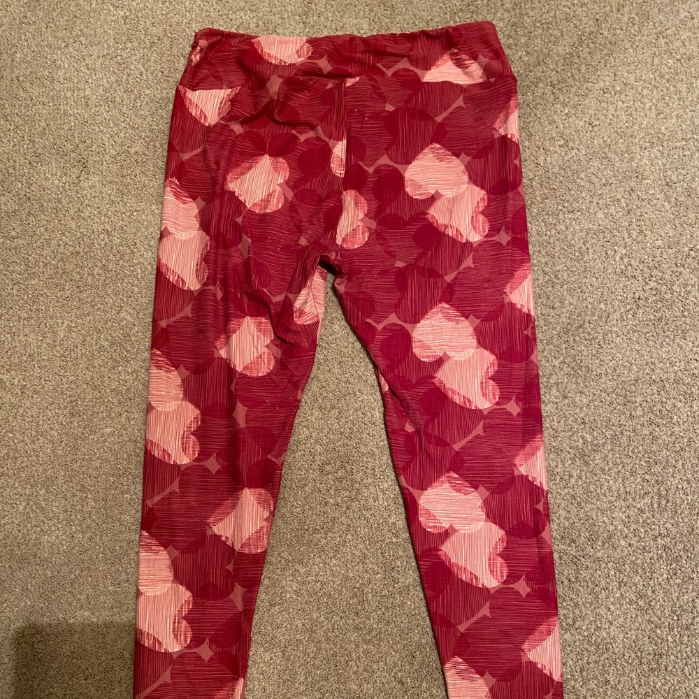 Lularoe Tall & Curvy Heart Leggings